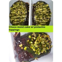 Choco moist cake w/ Pistachio toppings & sauce